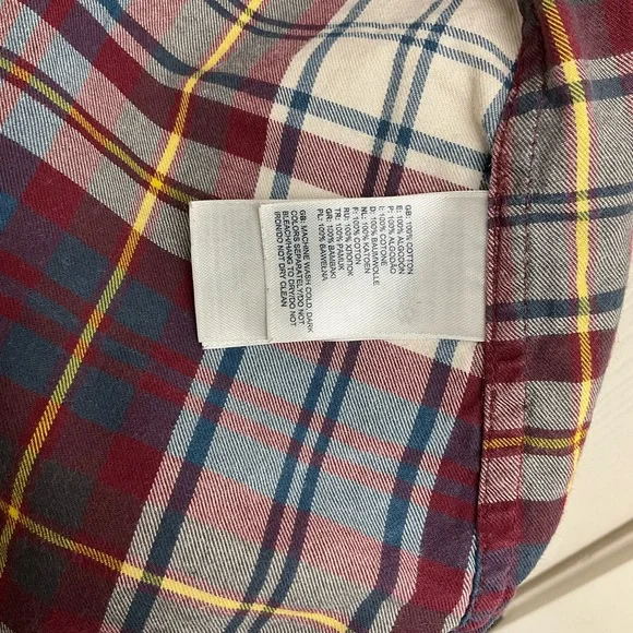 The North Face Women’s Button Down Plaid Shirt - Picture 6 of 10